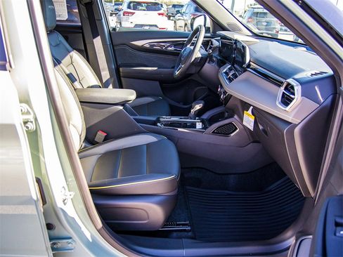 New 2025 Chevrolet TrailBlazer ACTIV w/ Driver Confidence Package image 9