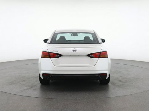Used 2025 Nissan Altima 2.5 SV FWD image 7