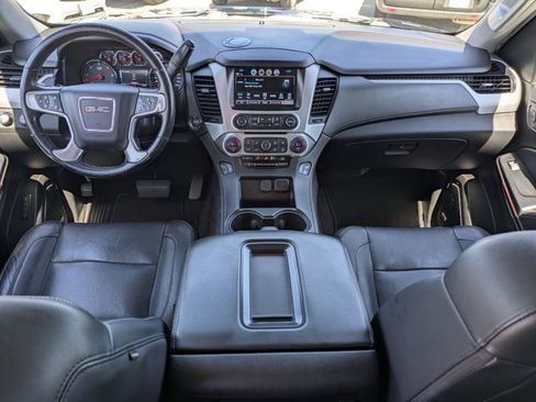 Used 2020 GMC Yukon SLT image 18