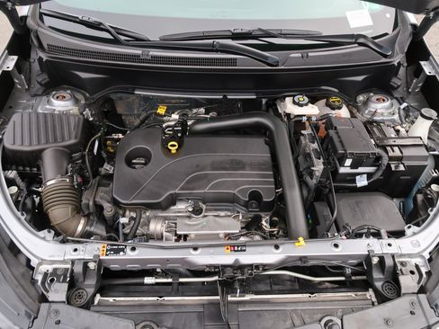 Used 2023 Chevrolet Equinox Premier image 48