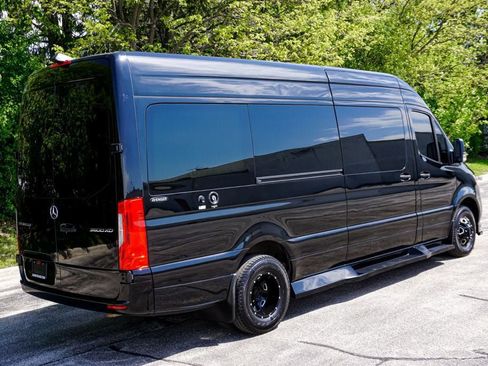 Used 2021 Mercedes-Benz Sprinter 3500 image 5