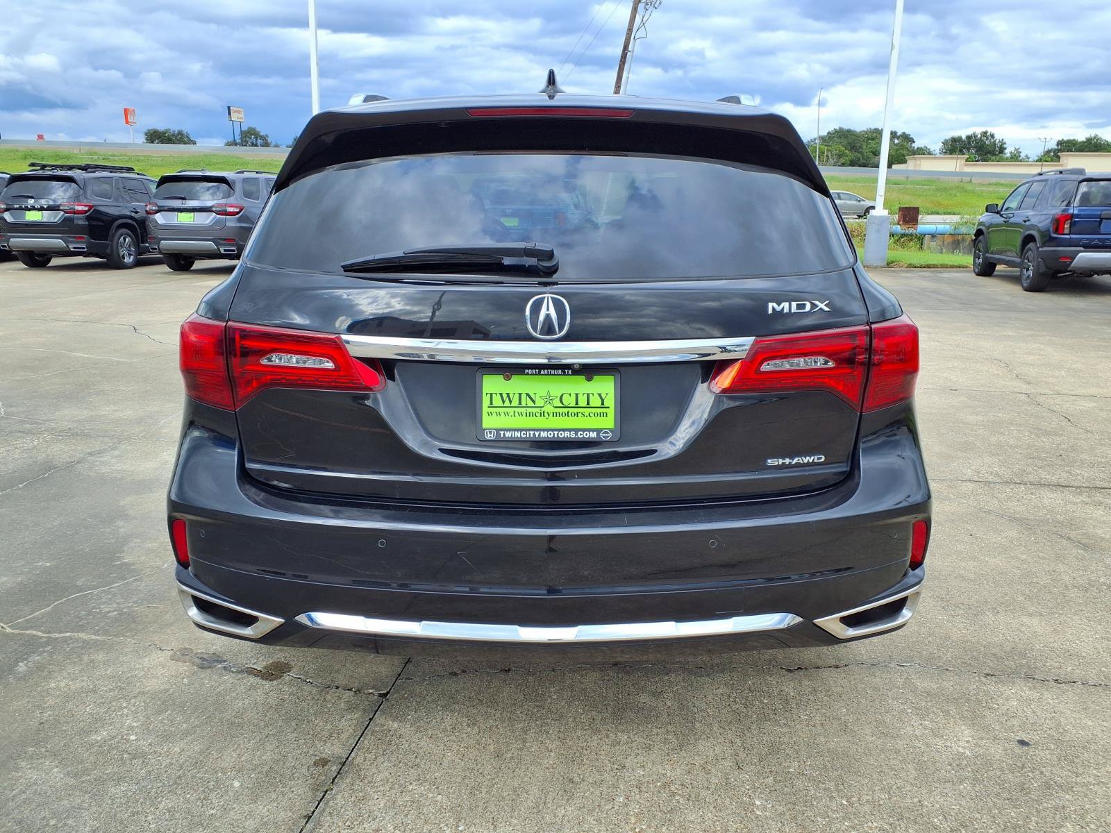 Used 2019 Acura MDX w/ Advance Package AWD/4WD image 4