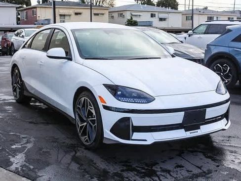 New 2025 Hyundai Ioniq 6 SEL image 3