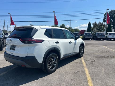 Used 2023 Nissan Rogue S FWD image 3