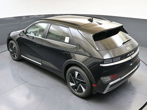 New 2025 Hyundai Ioniq 5 SEL image 38