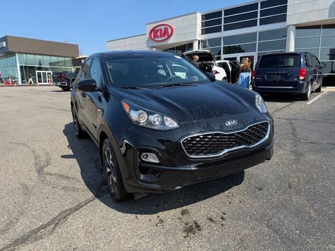 Used 2021 Kia Sportage LX AWD/4WD image 4