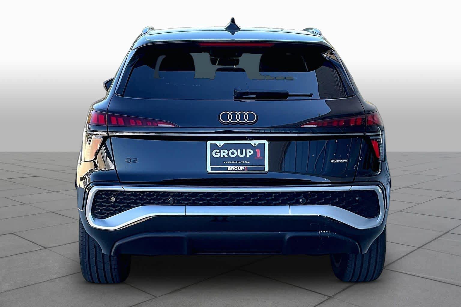 Used 2026 Audi Q3 quattro 2.0T w/ Driver Assistance Package AWD/4WD image 5