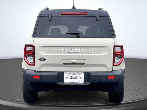 Used 2025 Ford Bronco Sport Outer Banks w/ Outer Banks Tech Package+ AWD/4WD image 6