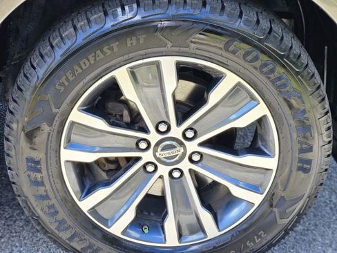 Used 2020 Nissan Armada SL image 10