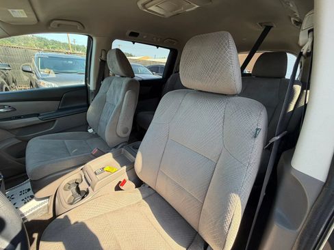 Used 2017 Honda Odyssey SE image 27