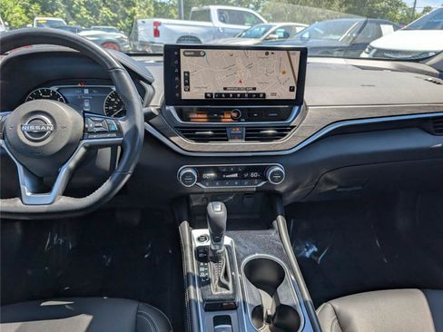 Used 2023 Nissan Altima 2.5 SL AWD/4WD image 18