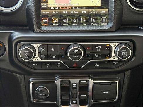 Used 2022 Jeep Gladiator Overland w/ Popular Equipment Package image 15