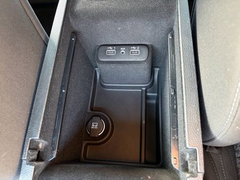 Used 2023 Dodge Charger SXT image 14