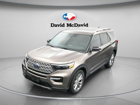 Used 2021 Ford Explorer Limited w/ Equipment Group 301A image 38