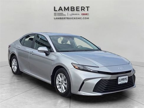Used 2025 Toyota Camry LE w/ Convenience Package AWD/4WD image 7