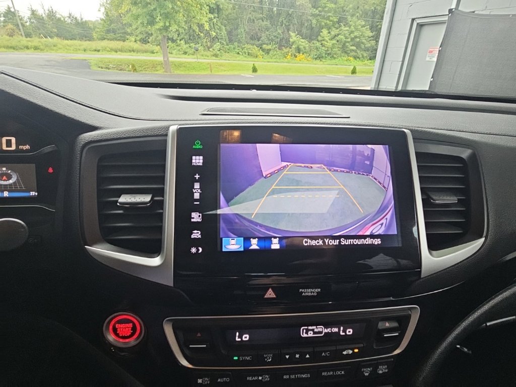 Used 2016 Honda Pilot Touring image 26