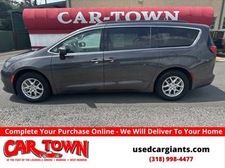 Used 2020 Chrysler Voyager Lxi image 1
