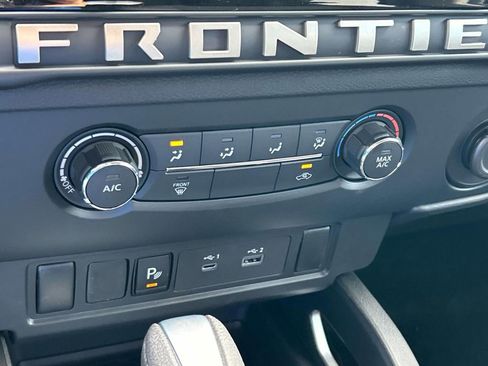 New 2026 Nissan Frontier SV w/ Tow Package AWD/4WD image 30