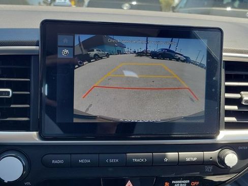New 2026 Hyundai Venue SEL FWD image 13