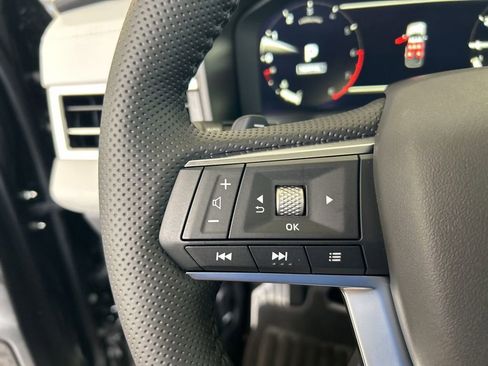 New 2025 Mitsubishi Outlander SEL image 47