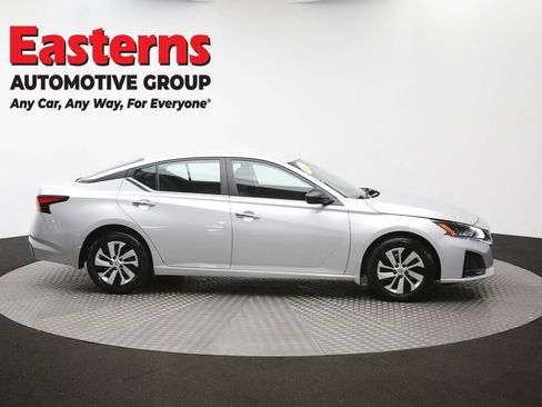 Used 2024 Nissan Altima 2.5 S FWD image 44