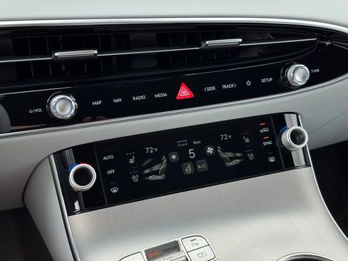 New 2026 Genesis GV70 2.5T Advanced AWD/4WD image 31