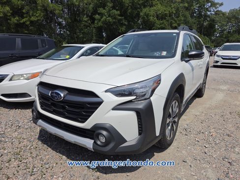 Used 2023 Subaru Outback Limited AWD/4WD image 2