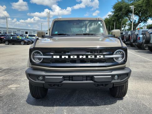 Certified 2025 Ford Bronco Outer Banks AWD/4WD image 2
