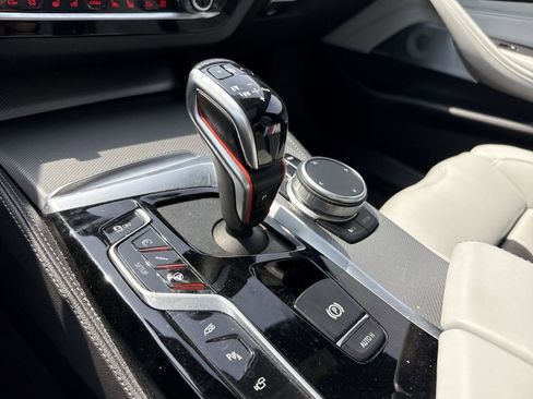 Used 2020 BMW M5 w/ Executive Package image 21