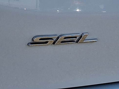 Certified 2022 Ford Edge SEL w/ Sport Appearance Package image 31