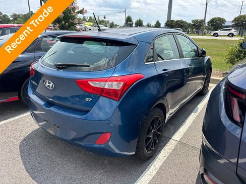 Used 2015 Hyundai Elantra GT FWD image 3
