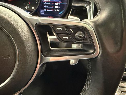 Used 2021 Porsche Macan AWD/4WD image 26