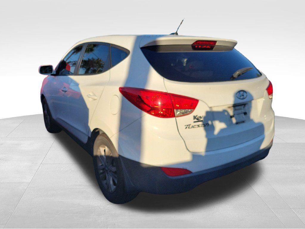 Used 2015 Hyundai Tucson GLS w/ Option Group 02 FWD image 15