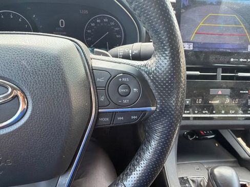 Used 2022 Toyota Avalon Touring FWD image 18