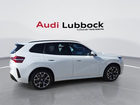 Used 2025 BMW X3 xDrive30i w/ Premium Package image 9