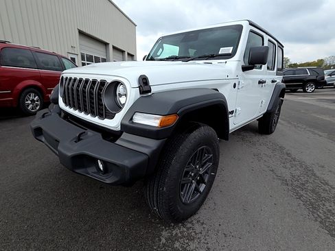 New 2026 Jeep Wrangler Unlimited Sport image 7
