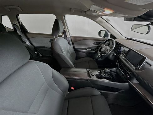 Used 2023 Nissan Rogue S AWD/4WD image 26