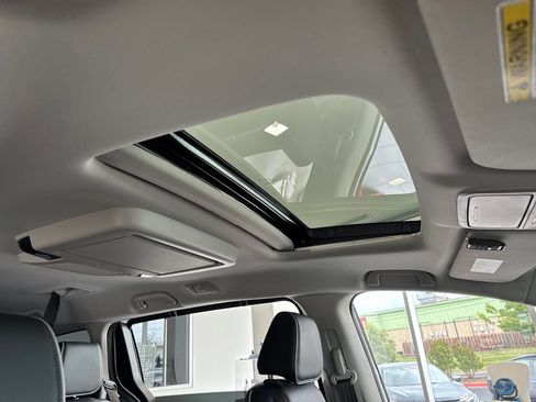 Used 2025 Honda Odyssey Elite image 55
