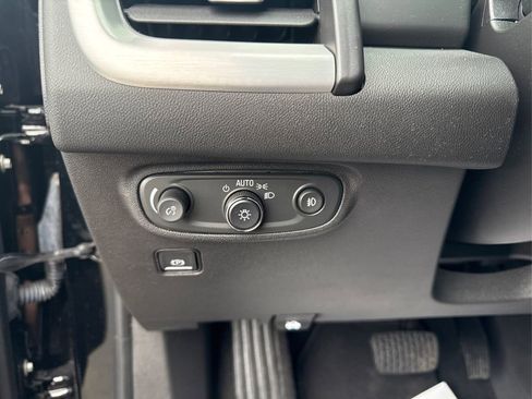 Used 2022 GMC Terrain SLT image 26