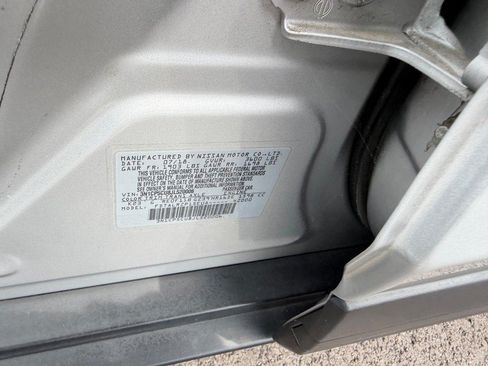 Used 2018 Nissan Kicks S FWD image 22