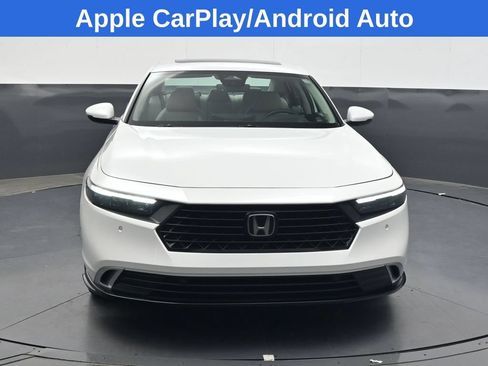Used 2024 Honda Accord Touring image 9