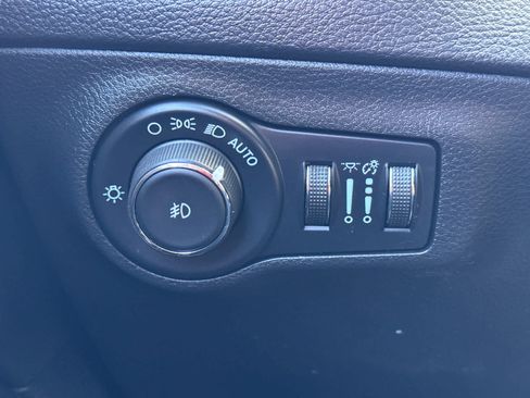 Used 2021 Jeep Compass Latitude image 22