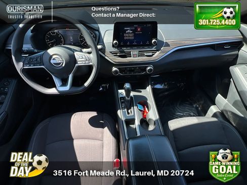 Used 2025 Nissan Altima 2.5 SV FWD image 16