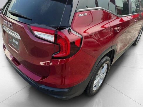 Used 2024 GMC Terrain SLE FWD image 14