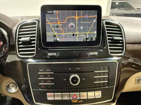 Used 2018 Mercedes-Benz GLE 350 4MATIC w/ Premium 1 Package image 44