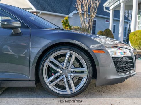 Used 2014 Audi R8 V8 image 11