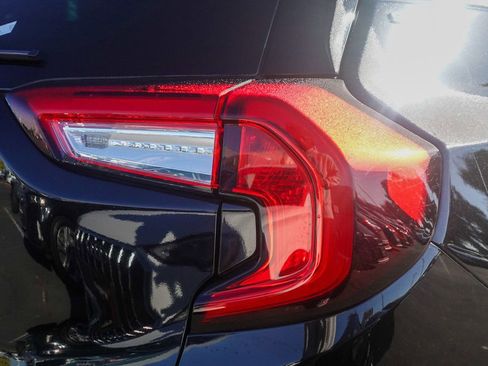 Used 2022 GMC Terrain SLE image 9