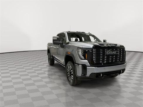New 2026 GMC Sierra 3500 Denali Ultimate image 13