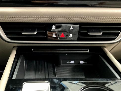 New 2026 Volkswagen Atlas SE image 21