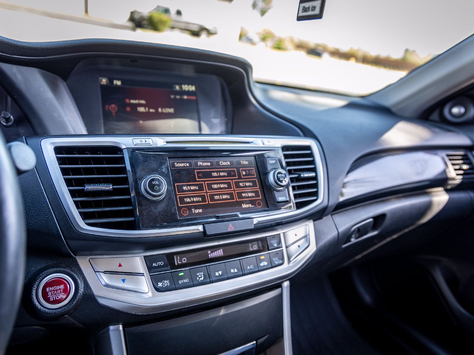 Used 2015 Honda Accord EX-L image 9